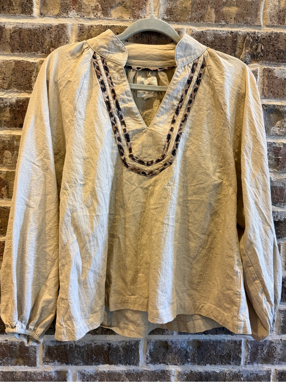 Umgee Textured Split Neck Leopard Trim Balloon Sleeve Blouse S